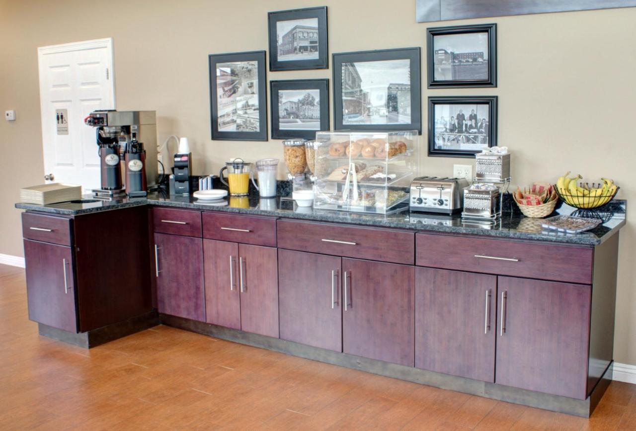 Luxbury Inn & Suites Maryville Εξωτερικό φωτογραφία