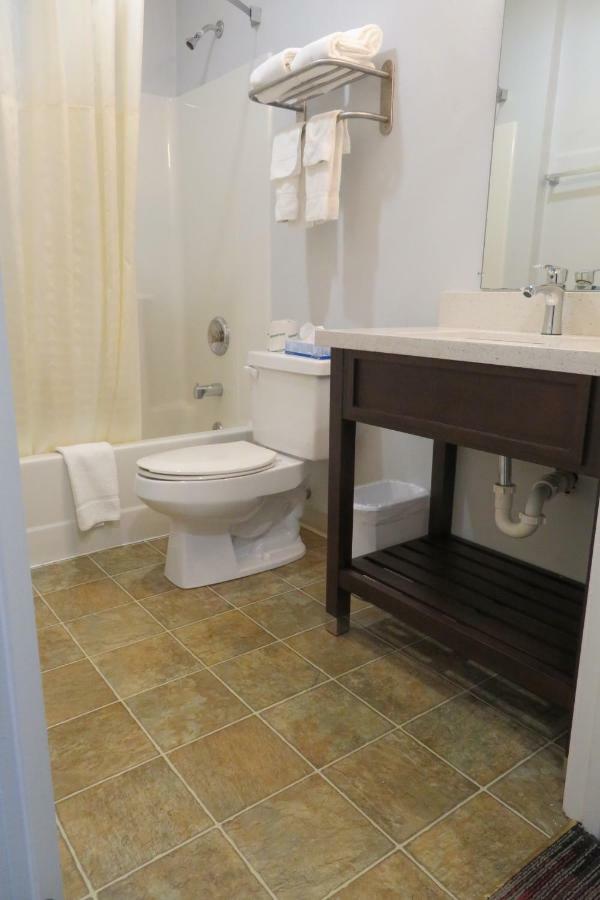 Luxbury Inn & Suites Maryville Εξωτερικό φωτογραφία