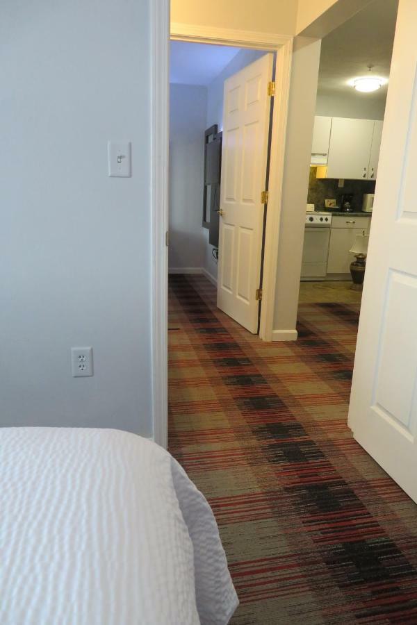 Luxbury Inn & Suites Maryville Εξωτερικό φωτογραφία